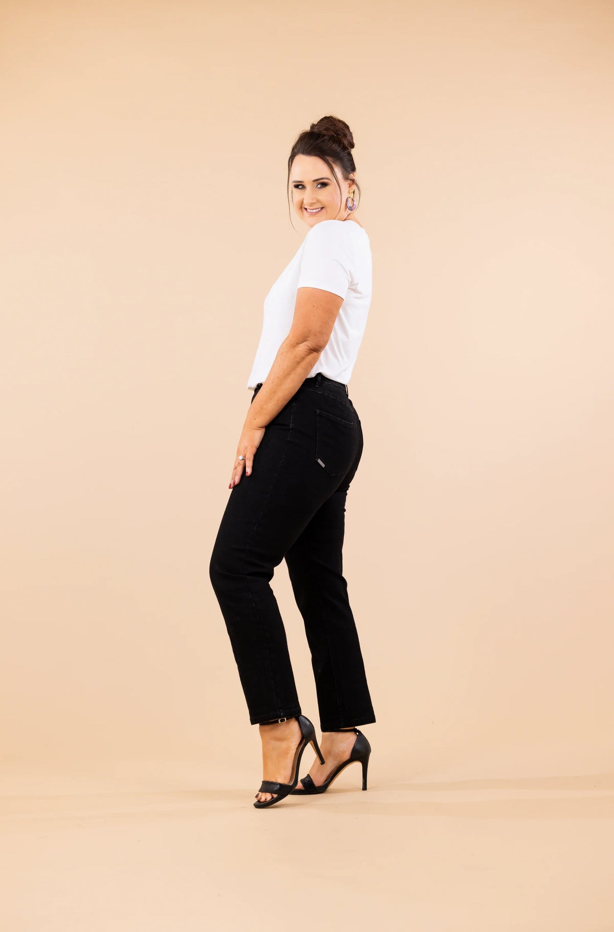 THE SENSS MOM JEANS