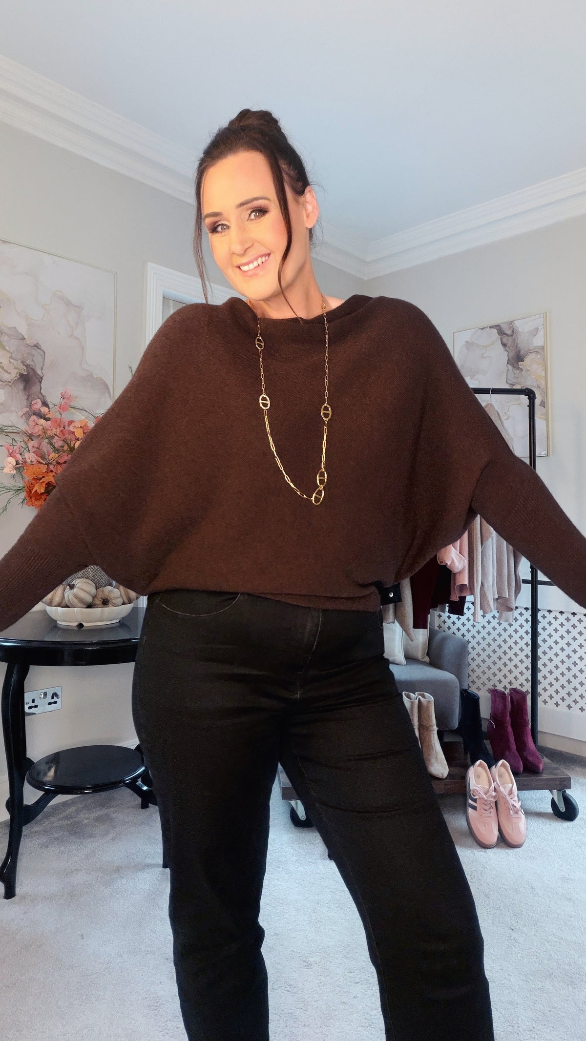 OFF SHOULDER BROWN JUMPER