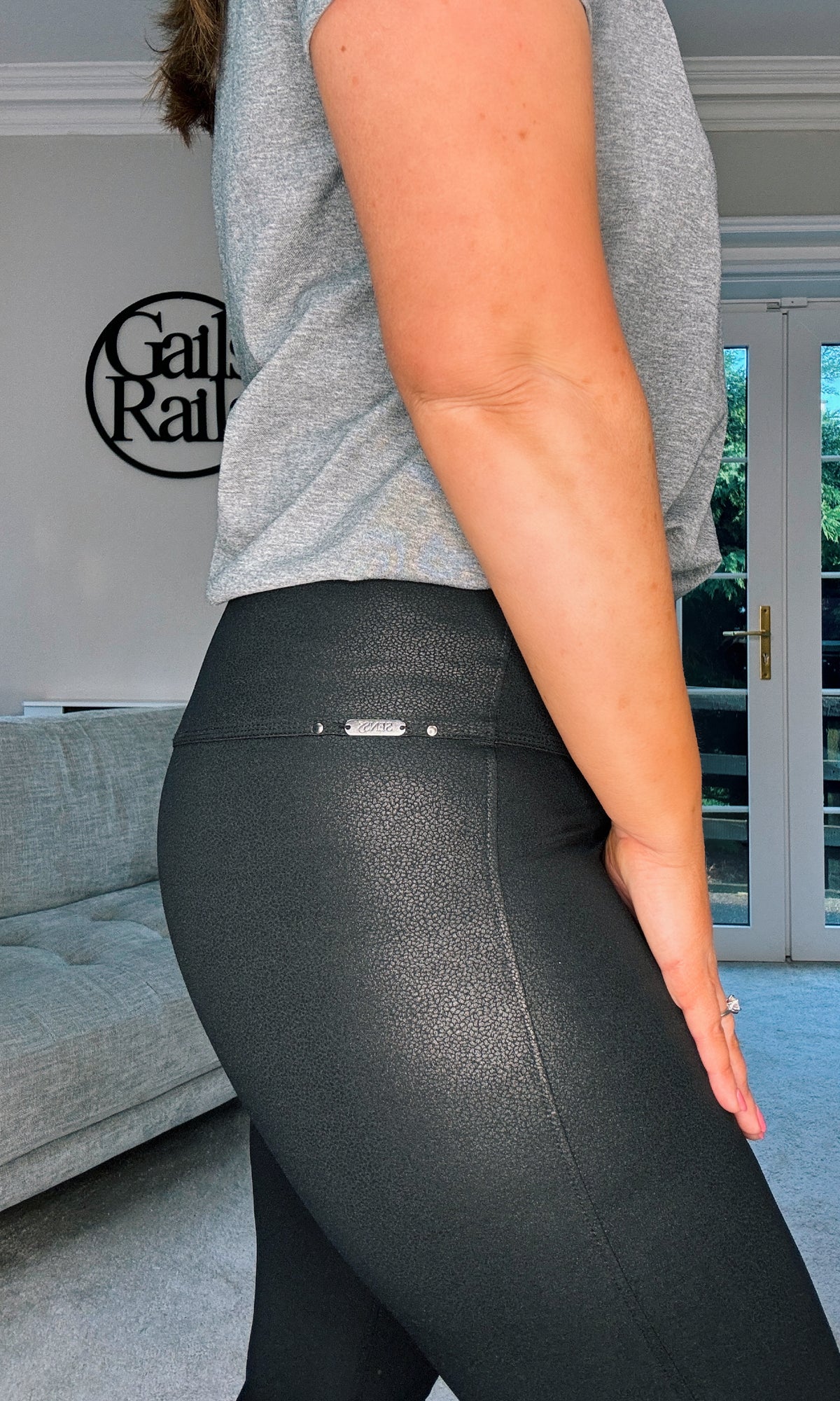 SENSS LEATHERETTE SCULPTING LEGGINGS