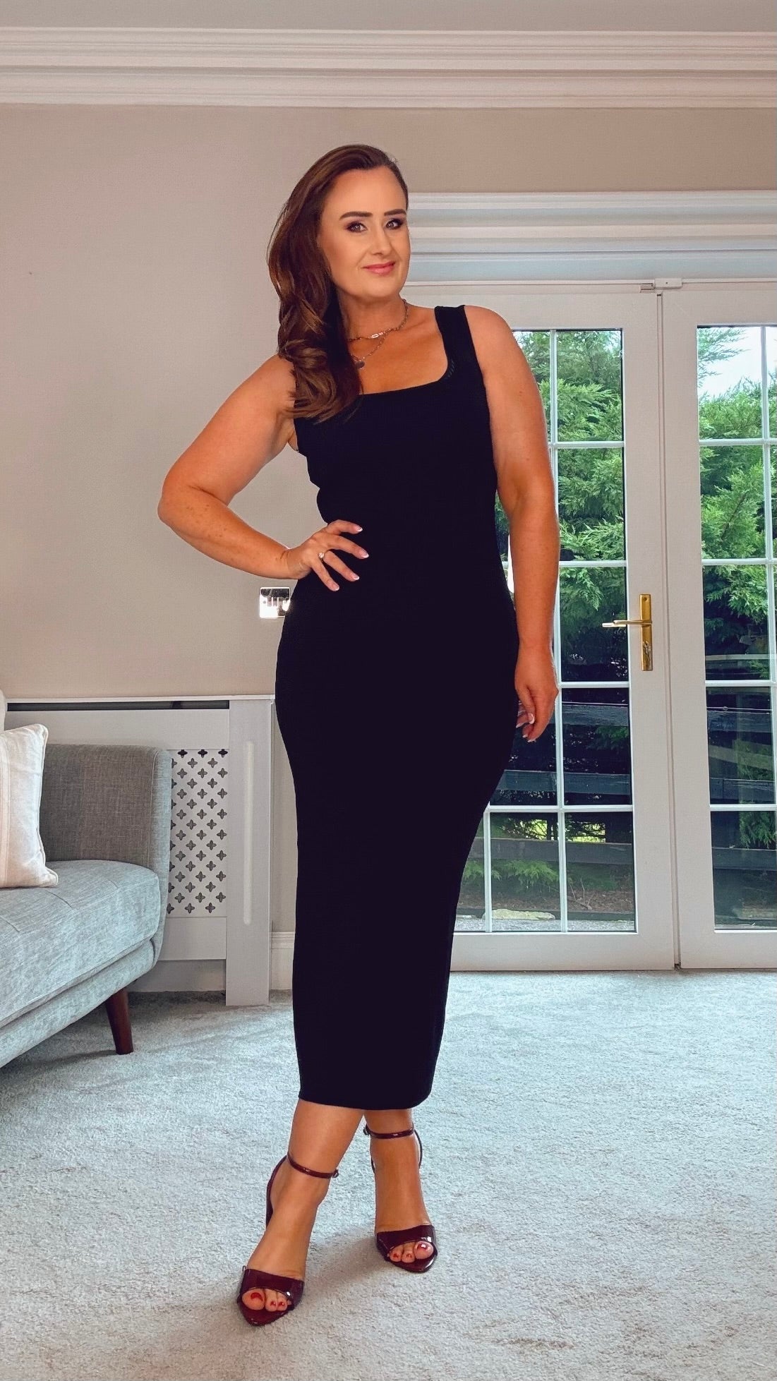 BLACK RIBBED FITTED ROCK DRESS