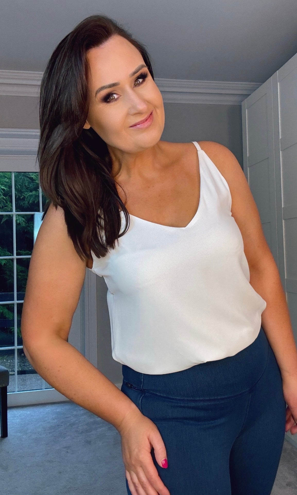 WHITE V-NECK CAMI