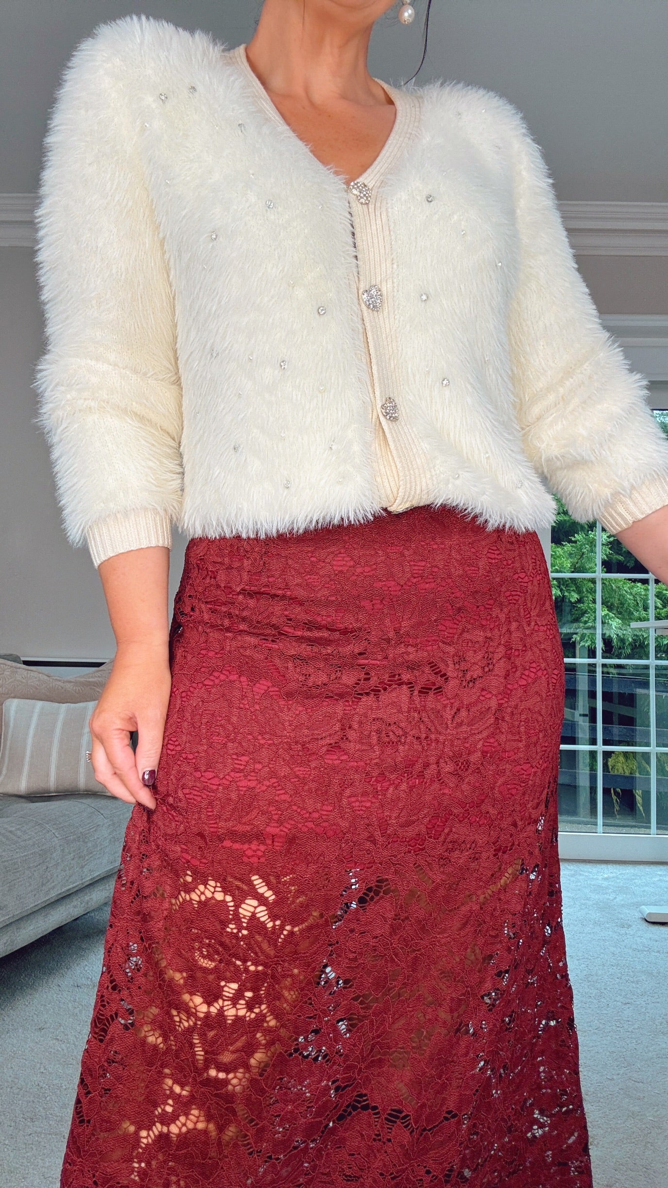 BURGUNDY LACE SKIRT with short skirt