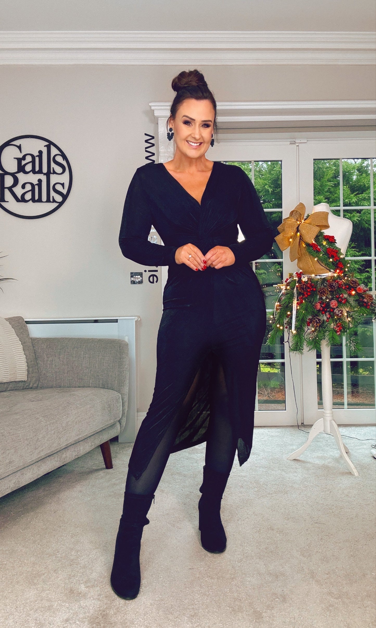 BLACK FITTED TIE WAIST STRETCH DRESS
