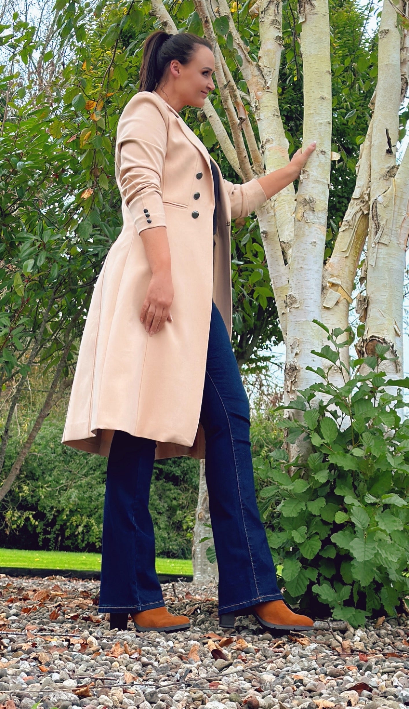 SENSS - THE ALMOND COAT