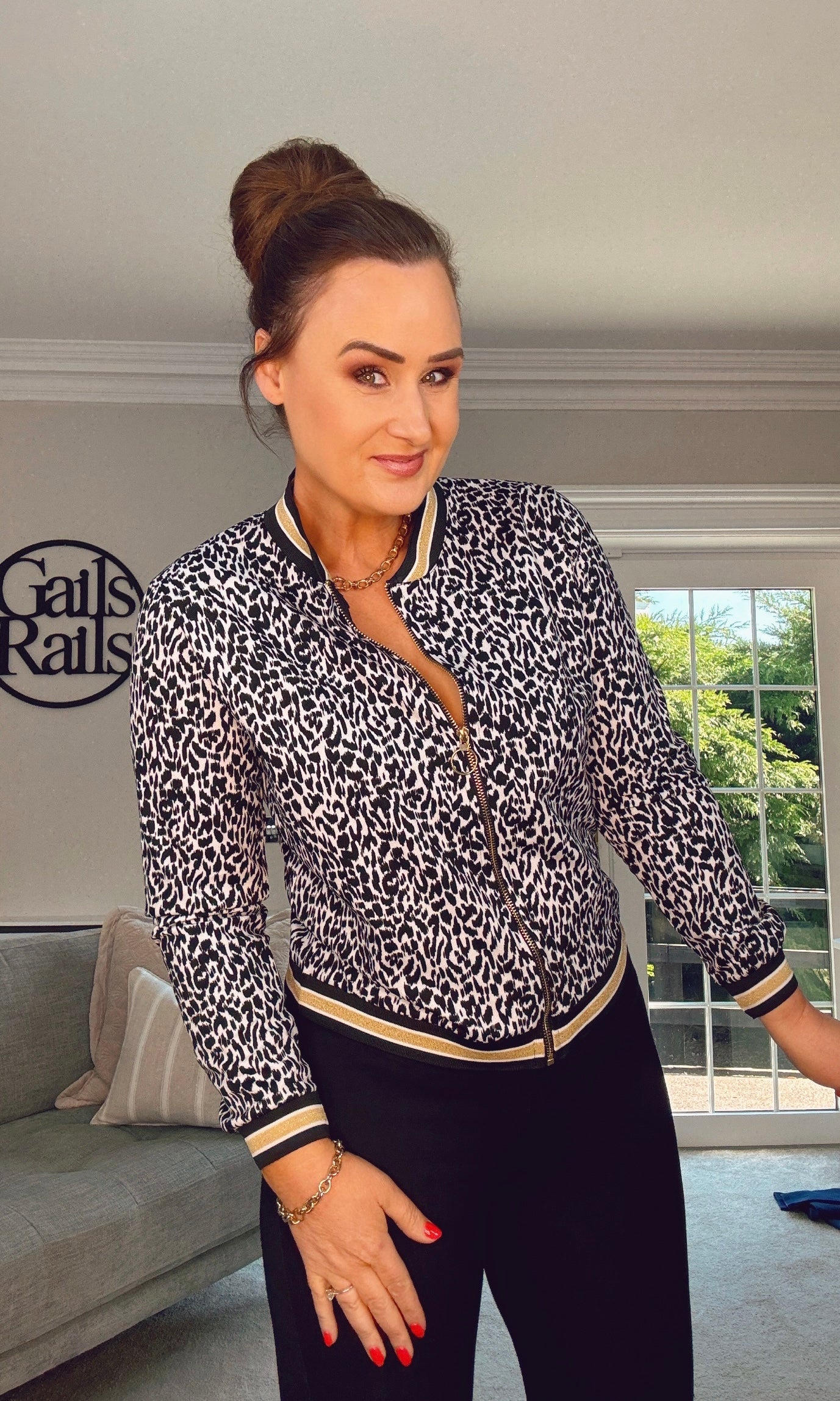 BLACK & WHITE LEOPARD PRINT BOMBER