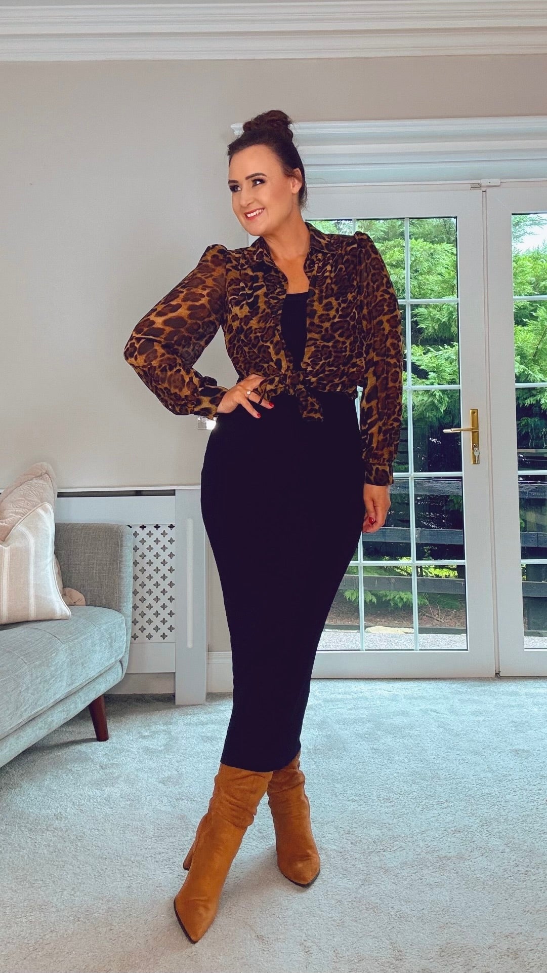 LEOPARD PRINT BLOUSE with exaggerated shoulder