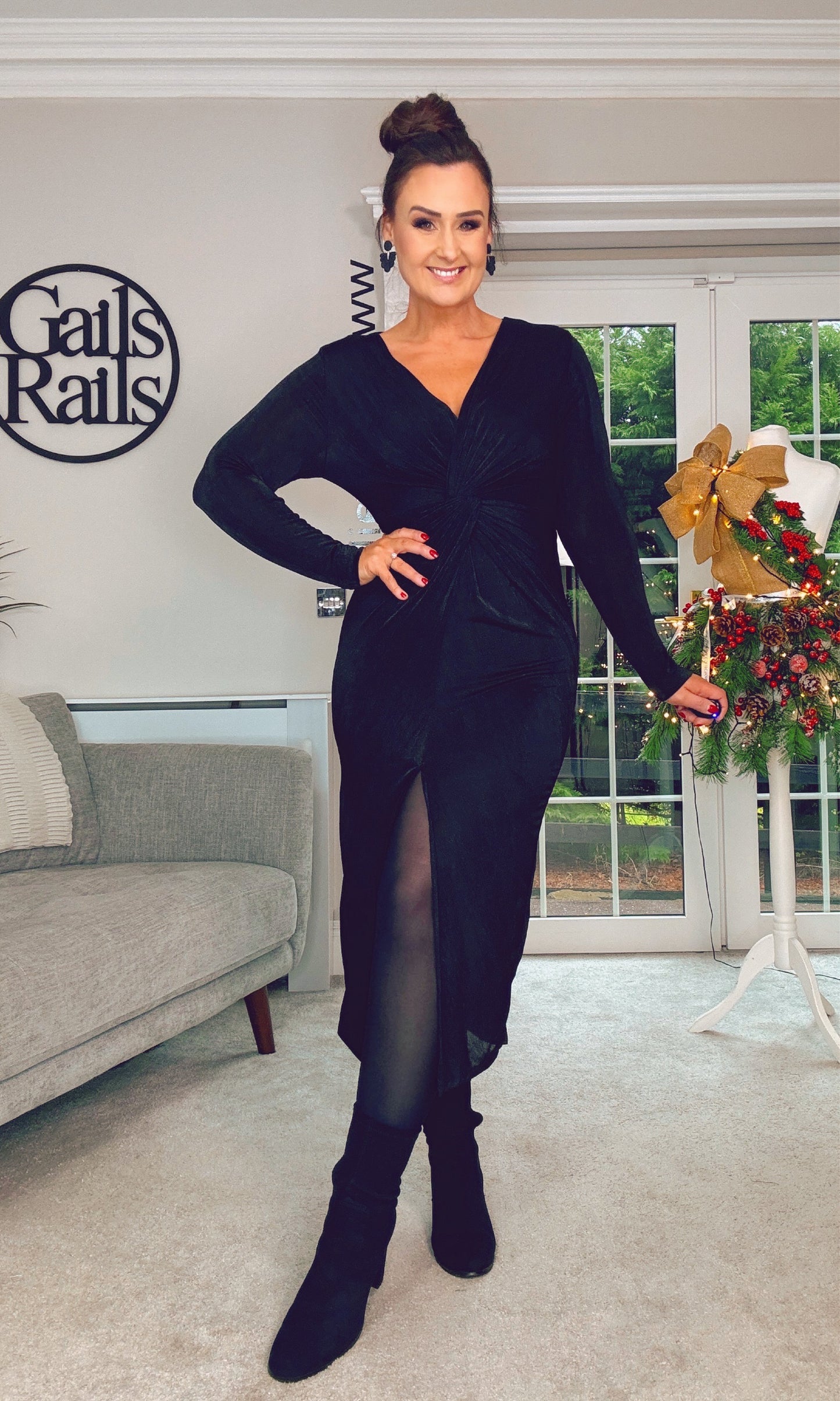 BLACK FITTED TIE WAIST STRETCH DRESS