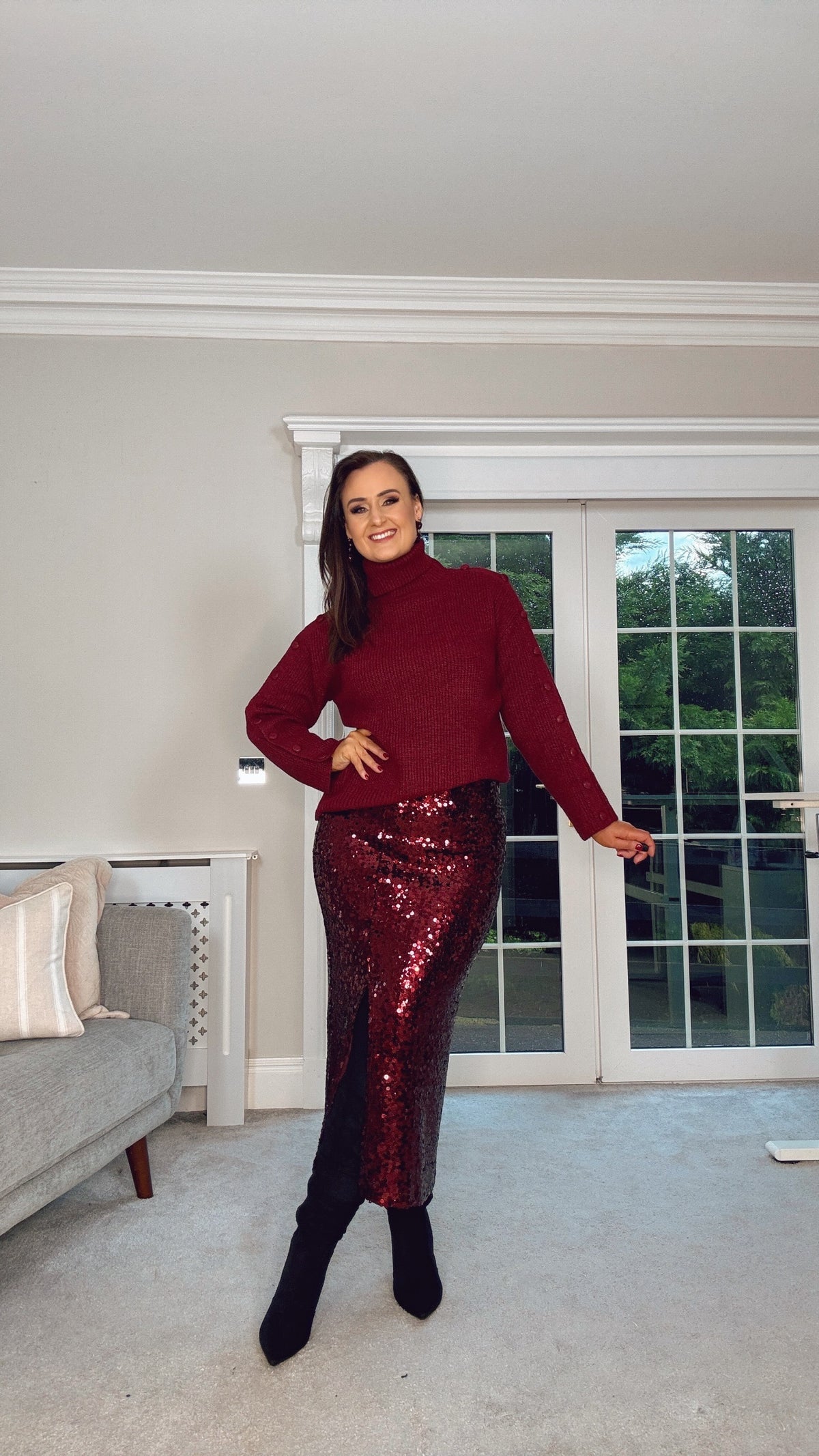 BURGUNDY SEQUIN MIDI STRETCH SKIRT