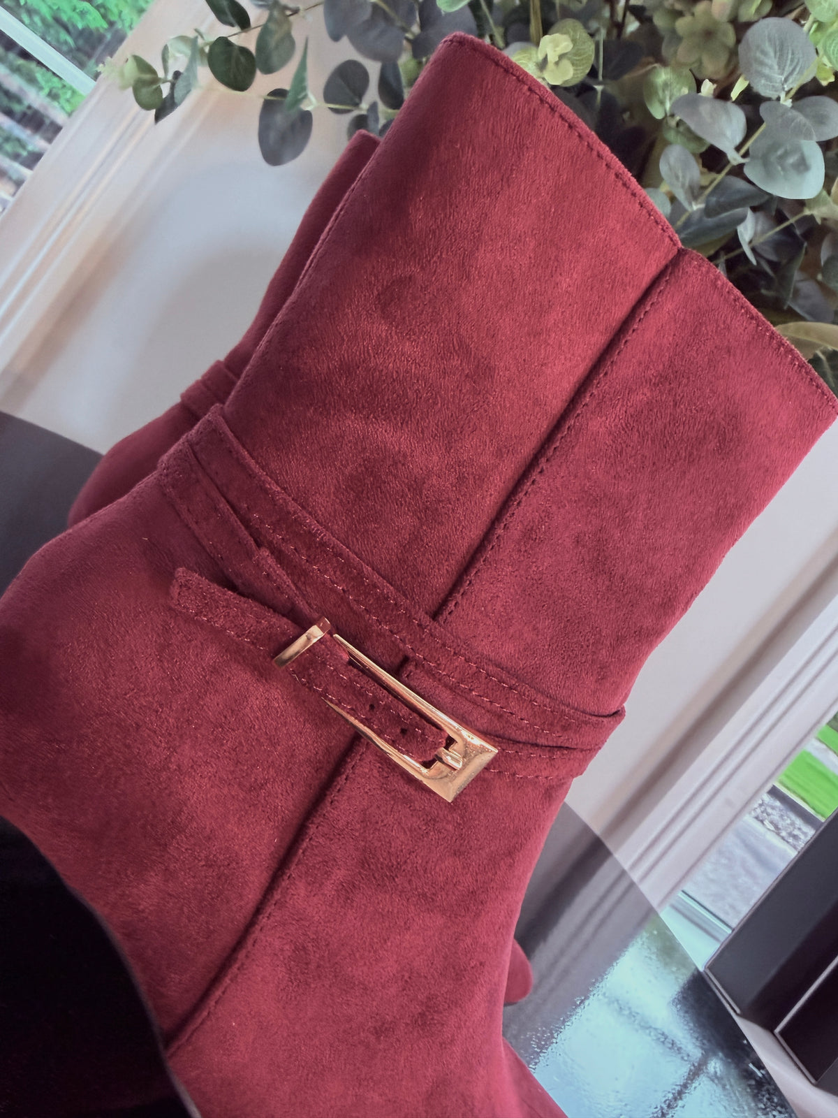 BURGUNDY BUCKLE ANKLE BOOTS