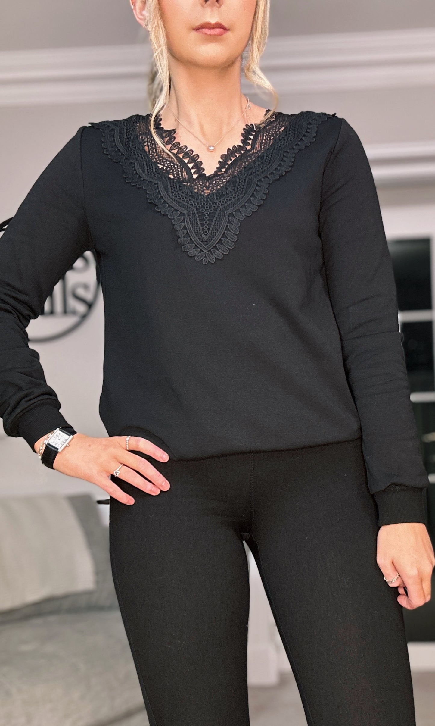 BLACK LAJOLY LACE COLLAR SWEATER