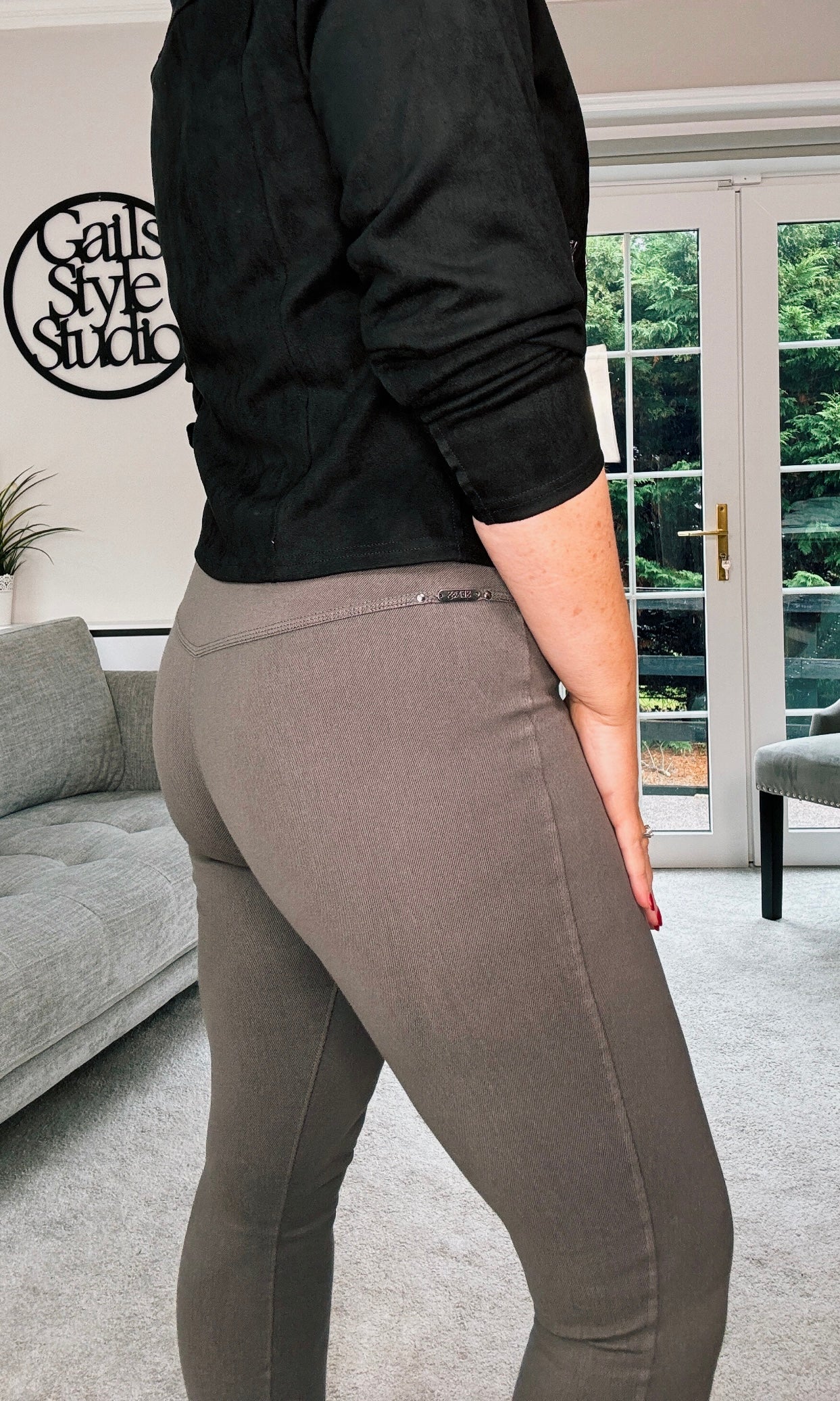 SENSS GREY Shaping Jeggings - New