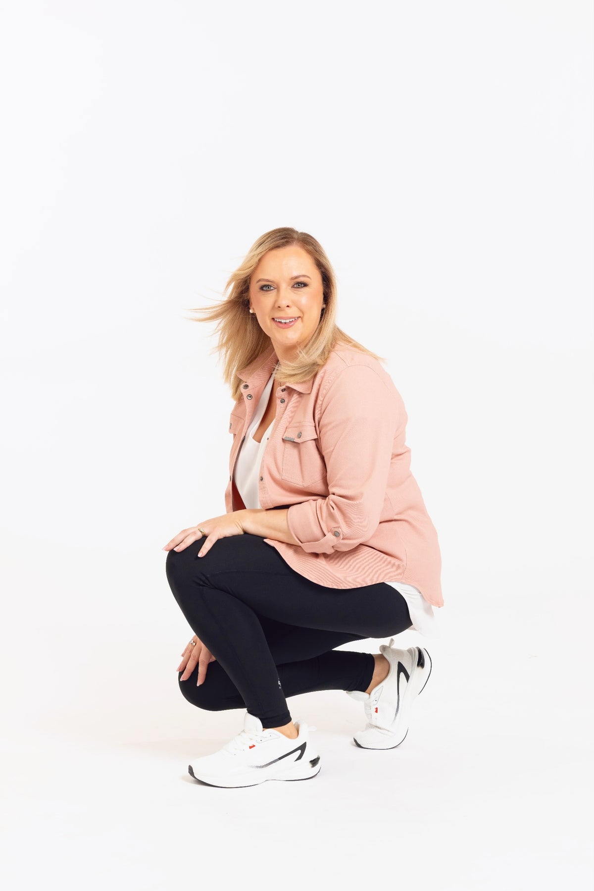 SENSS - THE TRADITIONAL PINK DENIM SHIRT
