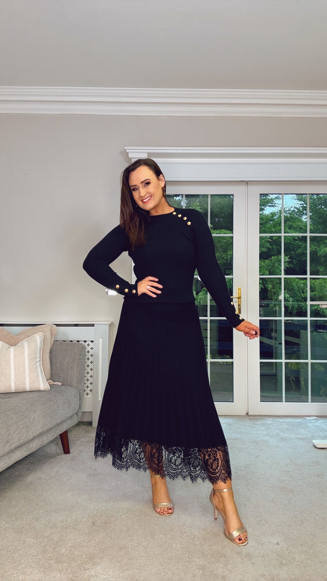 BLACK PLEATED CHIFFON SKIRT