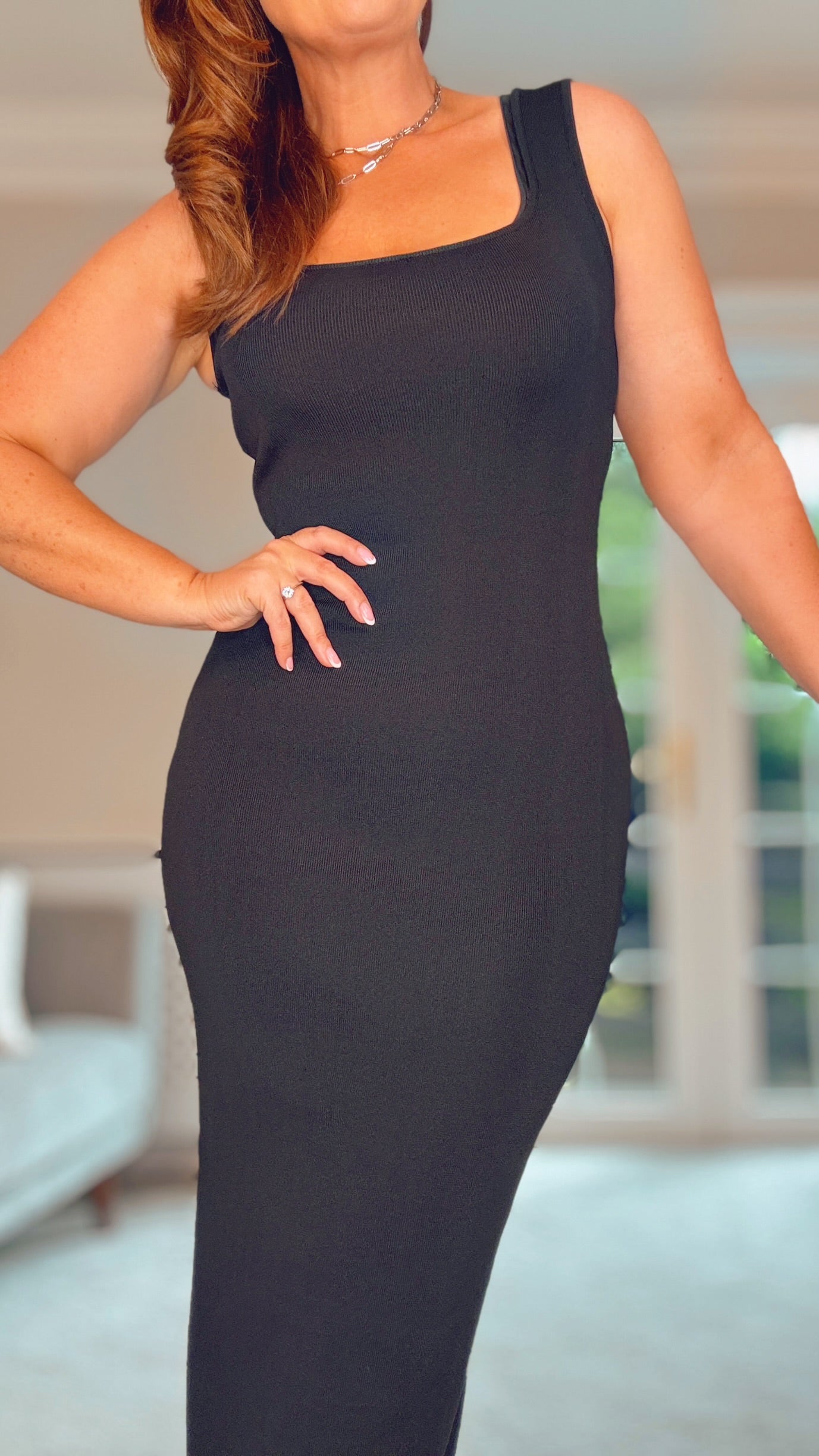 BLACK RIBBED FITTED ROCK DRESS