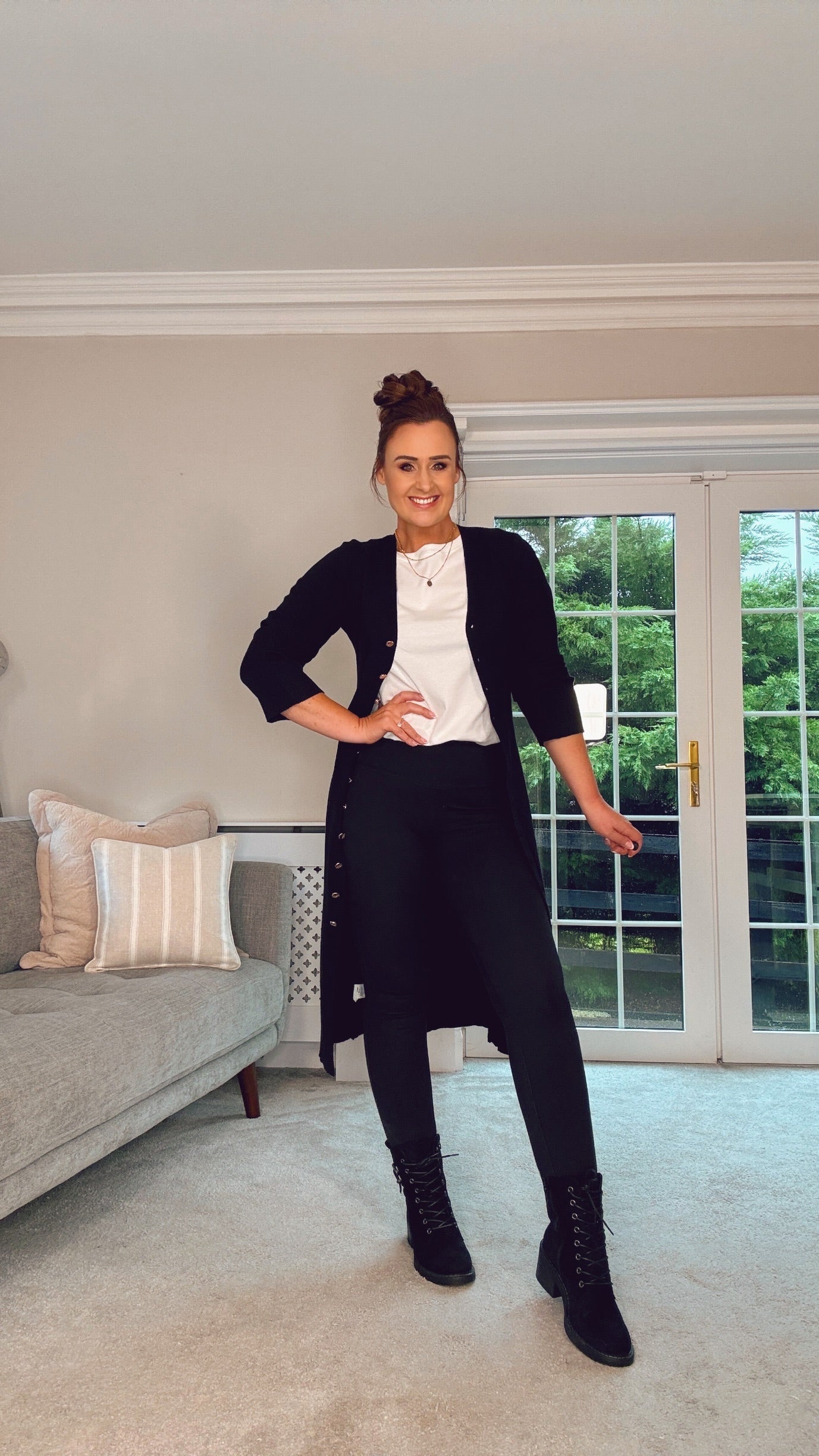 BLACK KNIT KILKY BUTTON DRESS