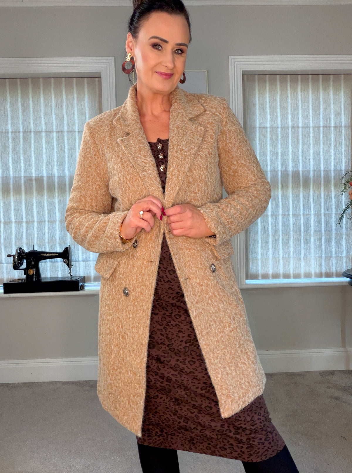 BISCUIT/BEIGE MIDI COAT