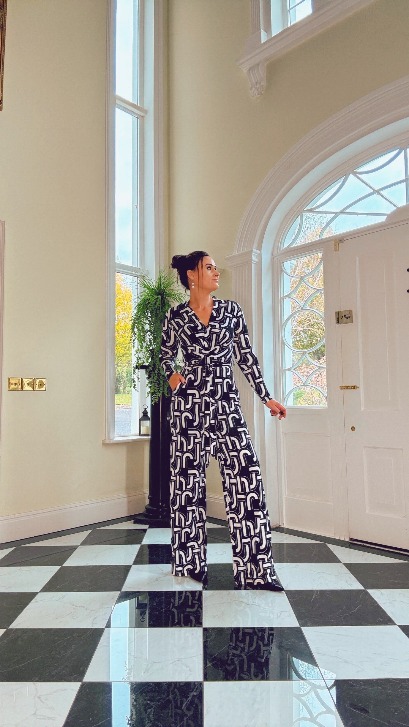 MONOCHROME GEOMETRIC PRINT JUMPSUIT