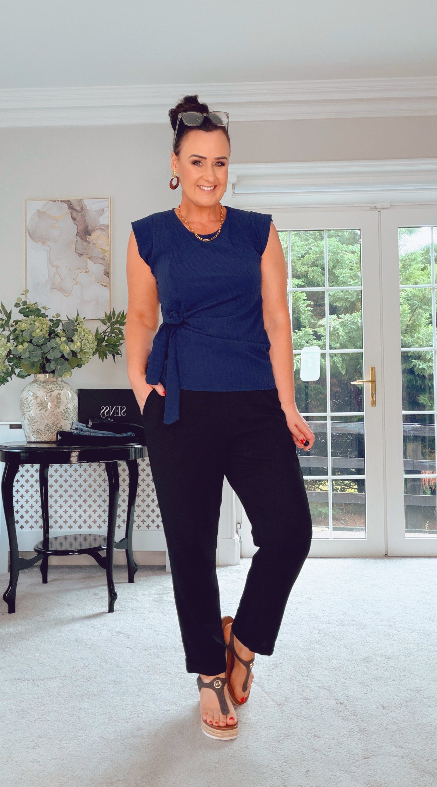 NAVY SIDE TIE DETAILED BLOUSE