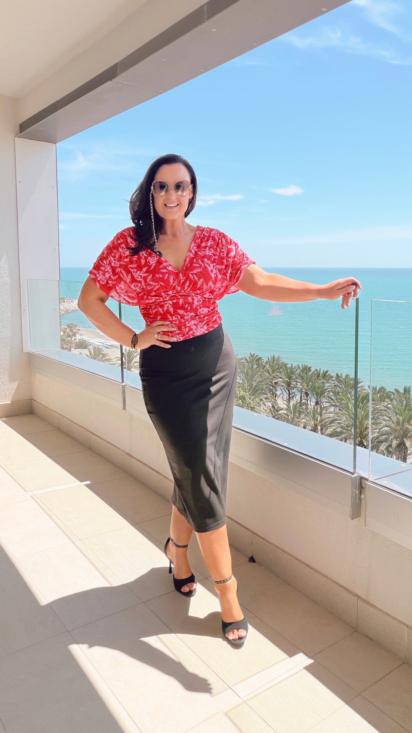 RED & PINK PATTERN GATHERED TOP