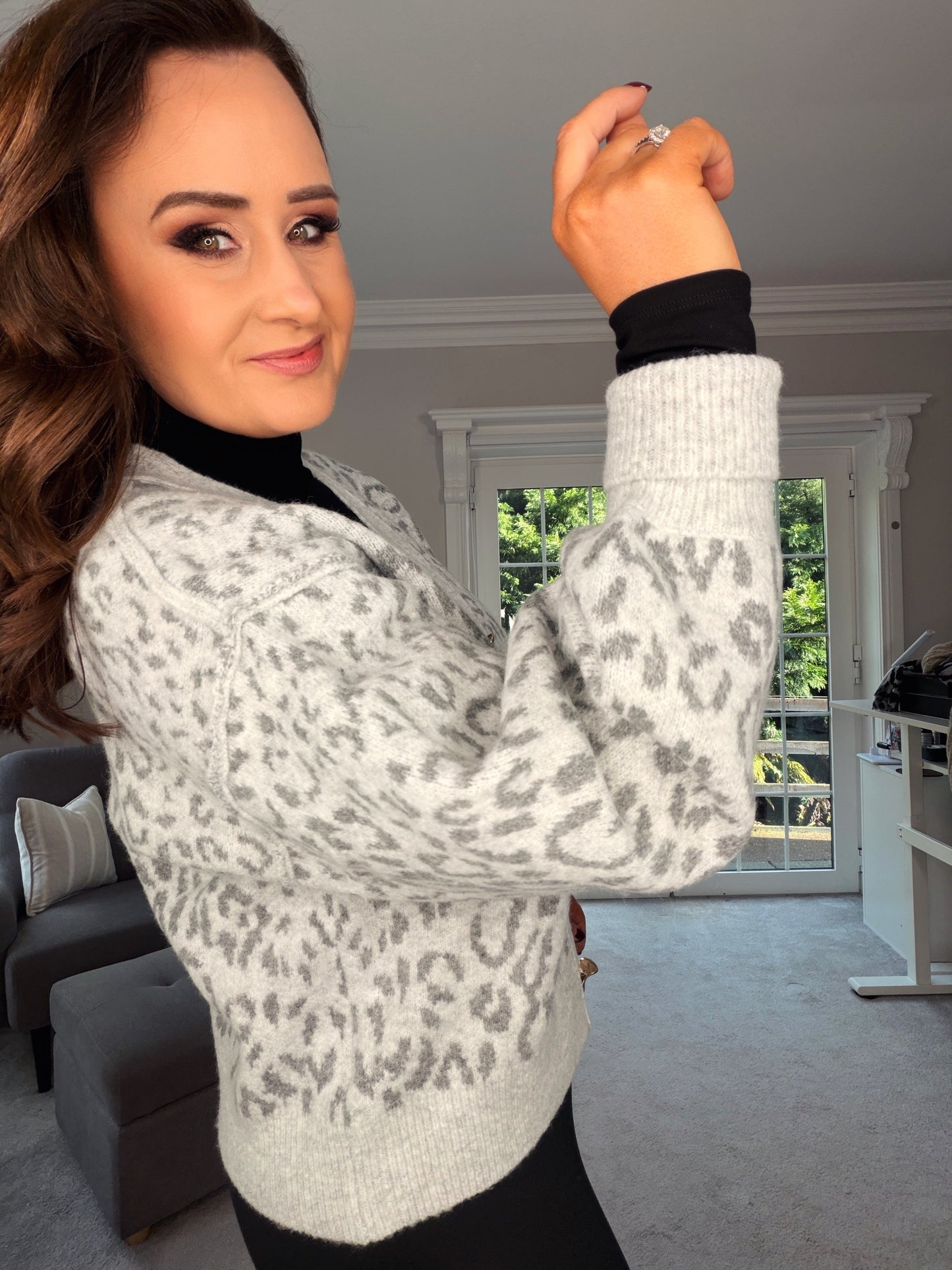 GREY LEOPARD PRINT OVERSIZED CARDIGAN