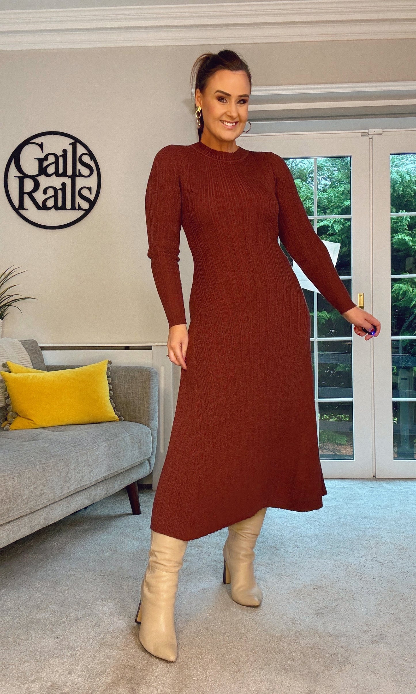 BURGUNDY MIDI KNIT DRESS