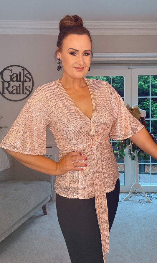 CHAMPAGNE SEQUIN TIE KNOT FRONT TOP