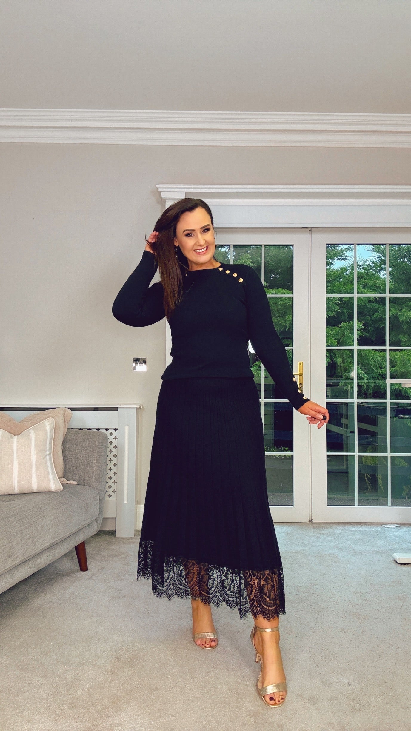 BLACK PLEATED CHIFFON SKIRT