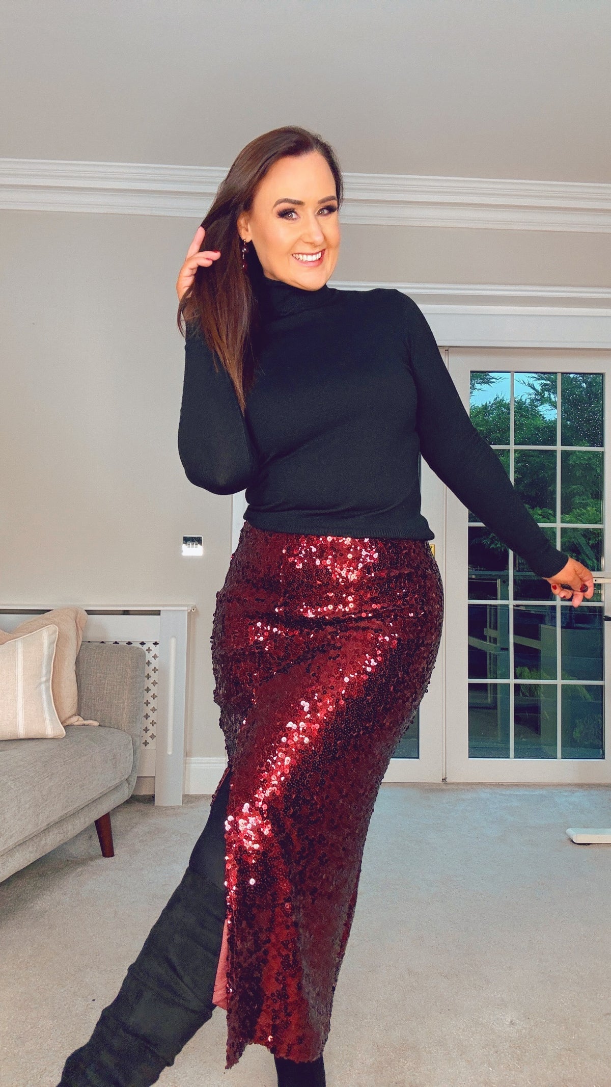 BURGUNDY SEQUIN MIDI STRETCH SKIRT