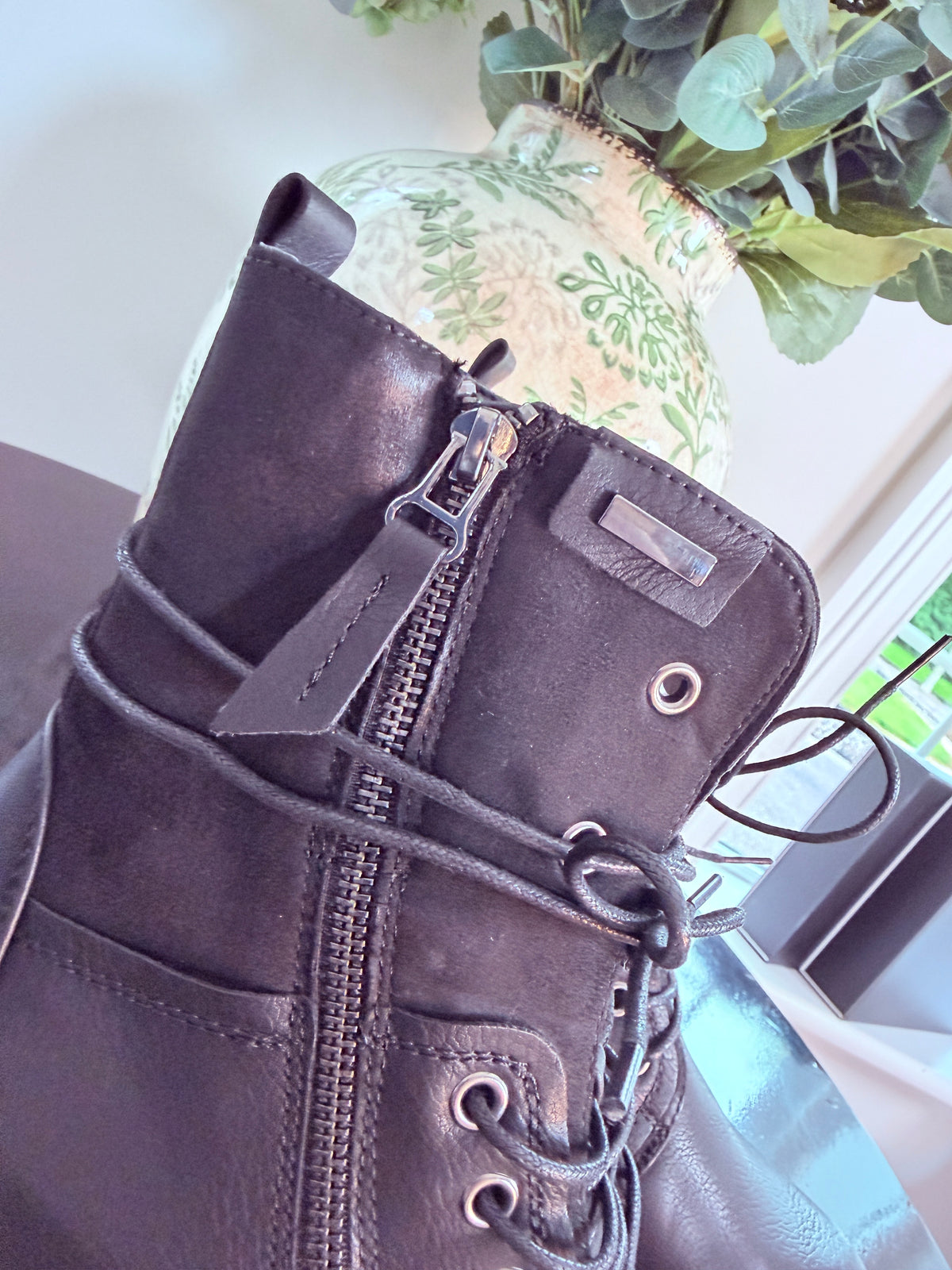 BLACK LACE UP BIKER BOOTS