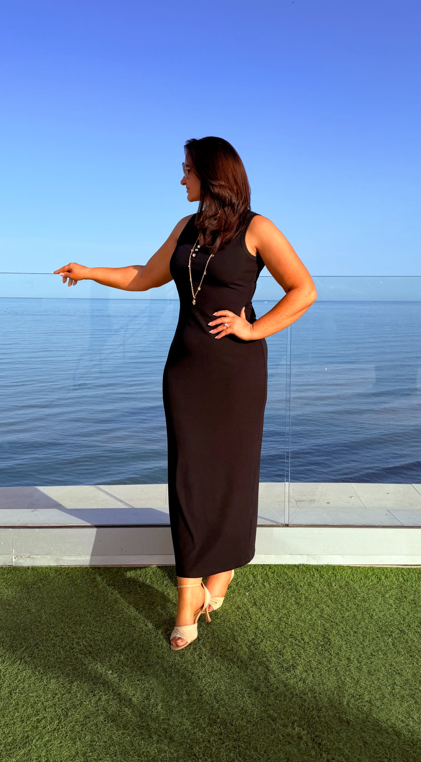 SENSS BLACK RIBBED MAXI DRESS
