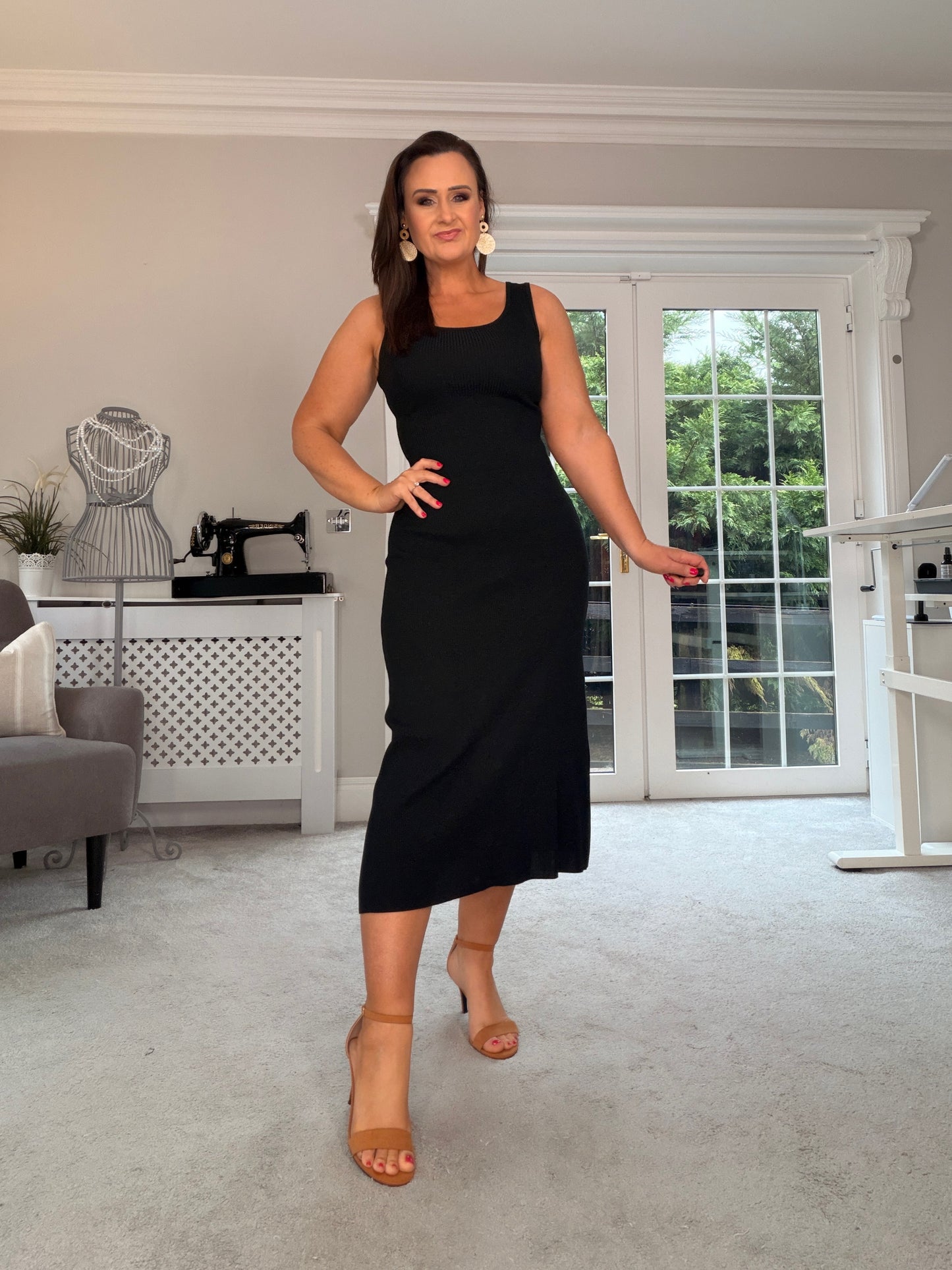 BLACK FEELOOK RIBBED KNIT A-Line Dress