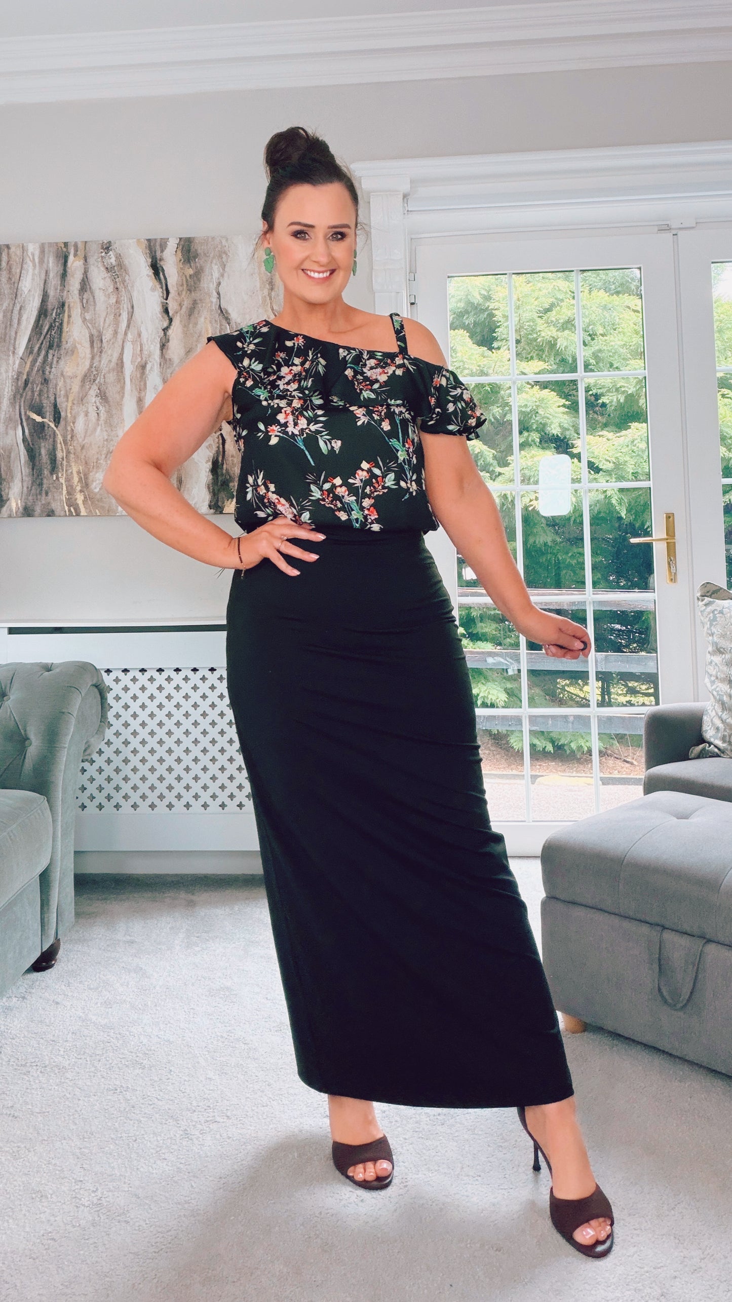 BLACK ONE SHOULDER FRILL DETAIL FLORAL BODYSUIT