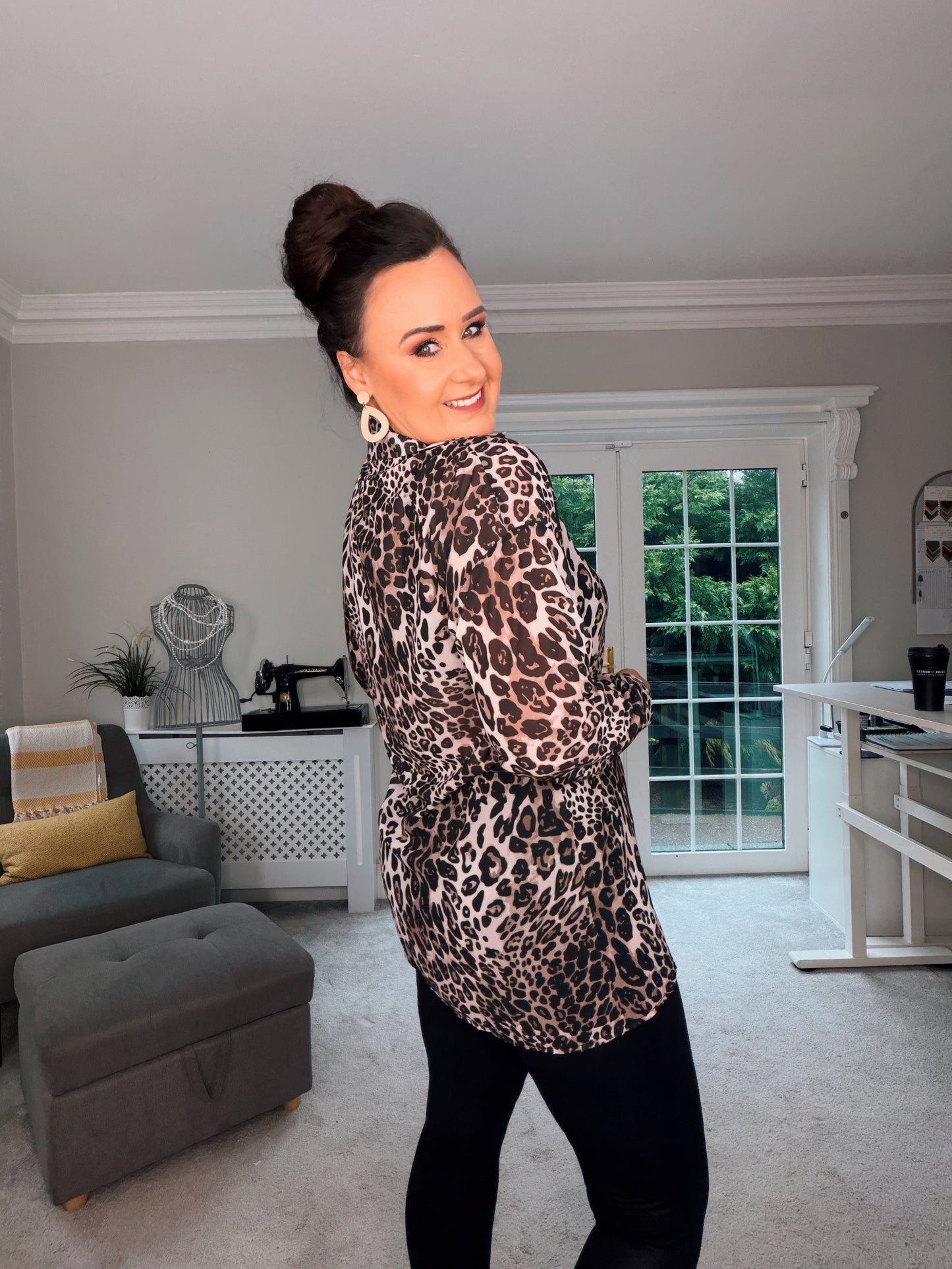LEOPARD PRINT LONG CHIFFON BLOUSE